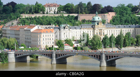 Prague International Marathon l'événement a eu lieu le dimanche 13 mai, 2012. (Photo/CTK Stanislav Zbynek) Banque D'Images