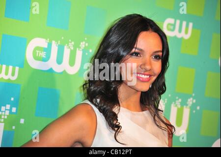 Au niveau des arrivées pour les CW Network Upfronts 2012 Présentation, l'hôtel de Londres, New York, NY Le 17 mai 2012. Photo par : Gregorio T. Binuya/Everett Collection Banque D'Images