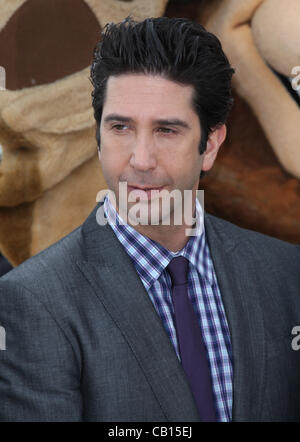 DAVID SCHWIMMER MADAGASCAR 3 EUROPE'S MOST WANTED PHOTOCALL CANNES FILM FESTIVAL 2012 PALAIS DES FESTIVAL CANNES FRANCE 18 Ma Banque D'Images