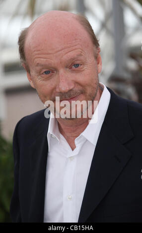 PAUL HAGGIS HAÏTI CARNIVAL PHOTOCALL CANNES FILM FESTIVAL 2012 PALAIS DES FESTIVAL CANNES FRANCE 18 Mai 2012 Banque D'Images