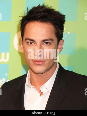 17 mai 2012 - New York, New York, États-Unis - l'acteur Michael TREVINO assiste à la CW Upfront 2012 tenue à Londres. (Crédit Image : © Kaszerman ZUMAPRESS.com)/Nancy Banque D'Images