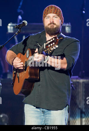 11 mai 2012 - Raleigh, Caroline du Nord), USA - Musicien ZAC Brown de la Zac Brown Band effectue vivre comme leur tour 2012 fait une halte à la Time Warner Cable Music Pavilion situé à Raleigh. Copyright 2012 Jason Moore. (Crédit Image : © Jason Moore/ZUMAPRESS.com) Banque D'Images