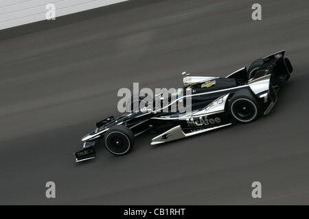 20 mai 2012 - Indianapolis, Indiana, États-Unis - IZOD Indycar Series, Indy 500, Indianapolis, IN, la qualification, la pratique, Mai 18-27 2012, Sébastien Bourdais (Chevrolet Racing Dragon Image Crédit : © Ron Bijlsma/ZUMAPRESS.com) Banque D'Images