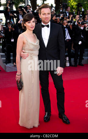 Ewan McGregor (acteur) et sa femme Eve Mavrakis arrivées au tapis rouge pour le film "Sur la route" 65ème Festival de Cannes 2012 Palais des Festivals, Cannes, France mercredi 23 mai 2012 Banque D'Images