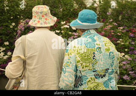 24 mai, 2012. Londres, Royaume-Uni. Visiteurs à la RHS Chelsea Flower Show 2012. Banque D'Images