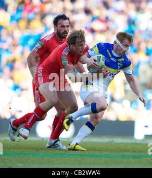 26.05.2012 Manchester, Angleterre. Warrington Wolves v Widnes Vikings. Warrington Wolves's Chris Riley en action pendant la Stobart Super League Rugby Week-end magique de l'Etihad Stadium Banque D'Images