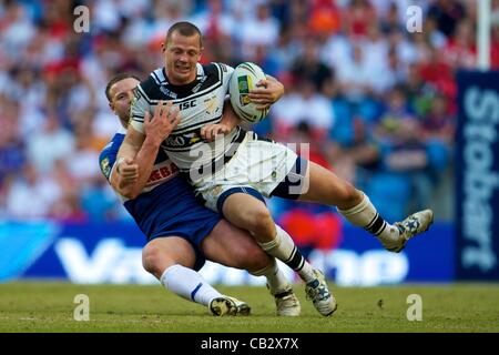 26.05.2012 Manchester, Angleterre. Hull FC v Hull KR. Hull FC Andy Lynch en action pendant la Stobart Super League Rugby Week-end magique de l'Etihad Stadium Banque D'Images