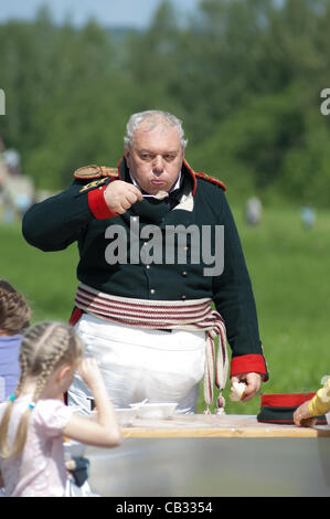 La région de Moscou, Russie - le 27 mai : personnes non identifiées pendant l'unniversary 200 reconstitution de la bataille de Borodino entre les armées russes et français en 1812. 29 mai 2011 à La Moskowa, Russie Banque D'Images