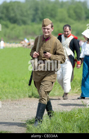 La région de Moscou, Russie - le 27 mai : personnes non identifiées pendant l'unniversary 200 reconstitution de la bataille de Borodino entre les armées russes et français en 1812. 29 mai 2011 à La Moskowa, Russie Banque D'Images