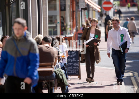 La chef du Parti Vert du Canada Caroline Lucus dans sa circonscription de Brighton Pavilion. Photo par James Boardman. Banque D'Images