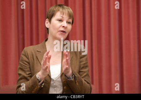 La chef du Parti Vert du Canada Caroline Lucus dans sa circonscription de Brighton Pavilion. Photo par James Boardman. Banque D'Images