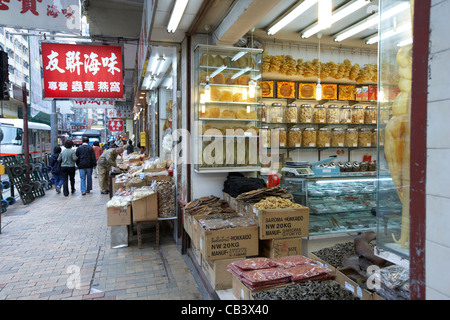 Boutique de fruits de mer séchés sur Sheung Wan rue de fruits de mer séchés sur des voeux Road West Hong Kong région administrative spéciale de Chine Banque D'Images