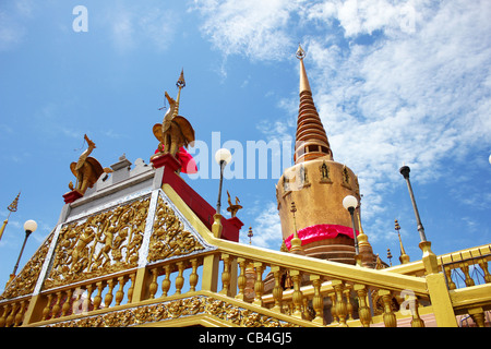 Temple Bouddhique Wat Lak Si close up, Bangkok, Thaïlande. Banque D'Images