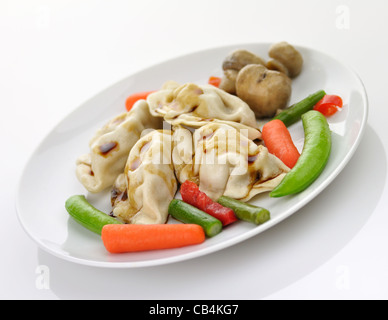 Boulettes de porc chinois rempli de légumes et de porc Banque D'Images