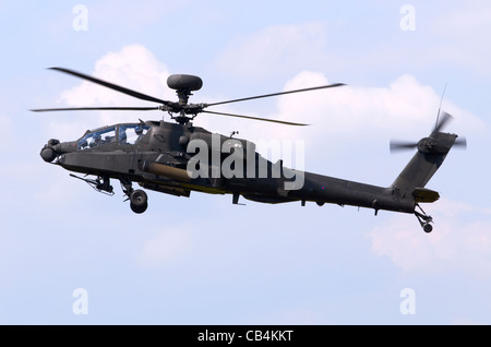 Westland WAH-64D Apache Longbow AH1 exploité par 3e Régiment de l'Armée de l'air de l'approche à l'atterrissage à RAF Fairford Banque D'Images