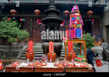 Rites taoïste temple Taoïste à Sanguandian au cours de Xiayuan Festival à Taizhou, dans la province du Zhejiang, Chine. 11-Nov-2011 Banque D'Images