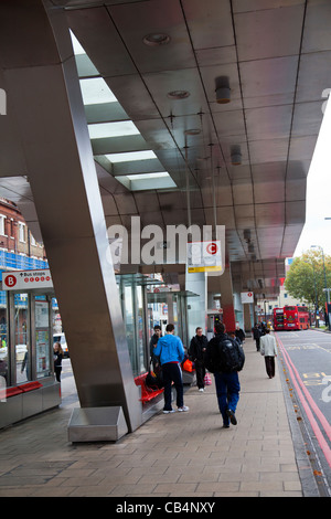 Station de bus à Vauxhall à Londres Banque D'Images