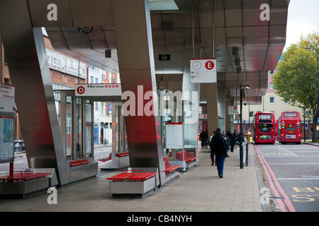 Station de bus à Vauxhall à Londres Banque D'Images