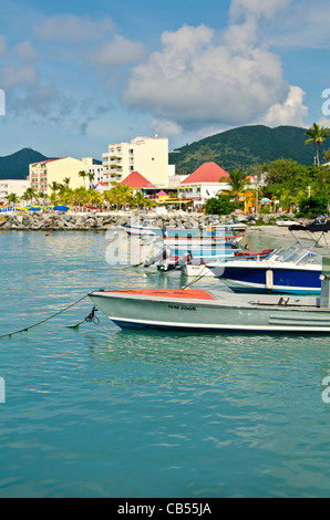 St Maarten Philipsburg bateaux à l'ancre au large de la rue Front Banque D'Images