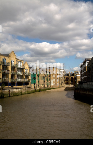 Entrepôts converti Docklands Londres Angleterre hameau thames Banque D'Images