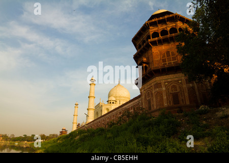 Architecture monument Taj Mahal Palace river Banque D'Images