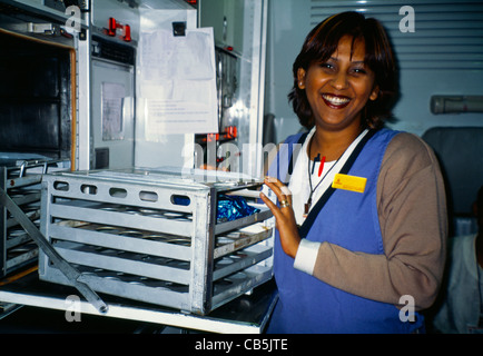 Émirats arabes unis Dubaï Emirates airline flight attendant d'équipage de cabine Banque D'Images