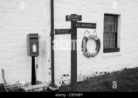 Détail de signes pour la marche à pied autour de l'île d'Ulva, Ile de Mull, en Ecosse. Banque D'Images