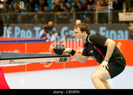 Paul Drinkhall en compétition dans l'épreuve de tennis de table, de l'ExCel de Londres Banque D'Images