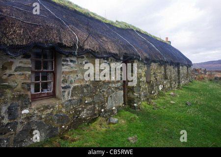 Ruines de la vieille maison appelé Sheila's Cottage, habitée par la dernière femme de lait local du même nom dans les années 1930 sur Ulva. Banque D'Images