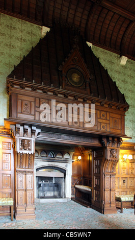 Dans Chimneypiece Ashford Castle, membre des Leading Hotels of the World, Cong, Comté de Mayo, Irlande Banque D'Images