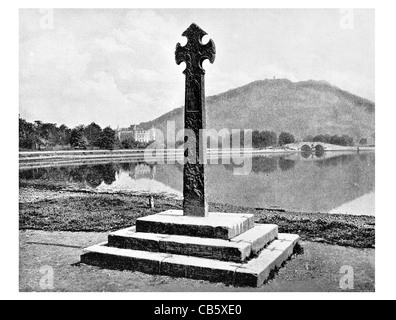 Celtic Cross Inveraray Castle Ecosse Argyll Argyll Duc bâtiment classé de catégorie A Banque D'Images