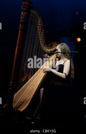 Joanna Newsom effectuant de la harpe au festival de musique 2011 womadelaide Adelaide Australie Banque D'Images