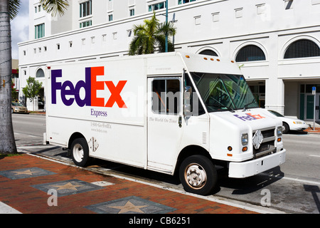 Camion de livraison de Fedex, Miami, Floride, USA Banque D'Images