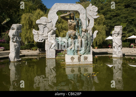 Chine Yunnan Dali le Lac Erhai, douanes, Mère de l'île Nanzhao statue Shayi & étang Banque D'Images