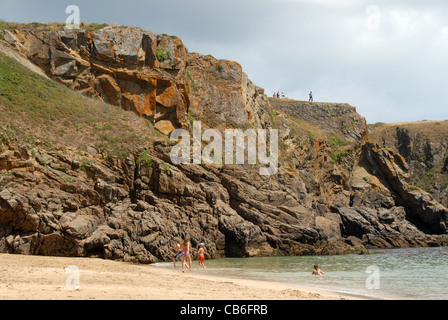 La plage de sable de la plage des Soux sur les rochers de la Côte sauvage de l'Ile d'Yeu, l'île d'Yeu, dans la version française de l'Atlantique, Vendee Banque D'Images