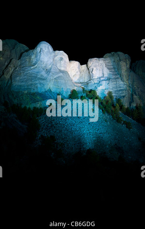 Visages de nuit, Mount Rushmore National Memorial, Keystone, Dakota du Sud. Banque D'Images