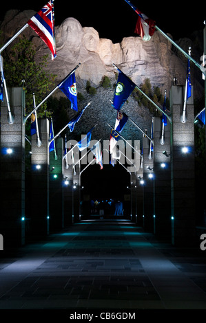 Visages de nuit, Mount Rushmore National Memorial, Keystone, Dakota du Sud. Banque D'Images