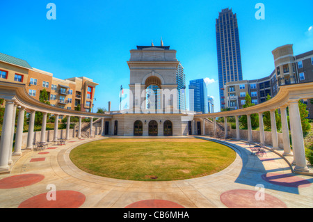 Millennium Gate triomphe à Atlantic Station dans Midtown Atlanta, Géorgie. Banque D'Images