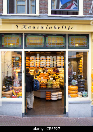 'T Kaaswinkeltje boutique fromage Gouda, Hollande méridionale, Pays-Bas Banque D'Images