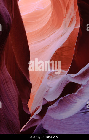 Lignes et structures au Lower Antelope Canyon, Page, Arizona Banque D'Images