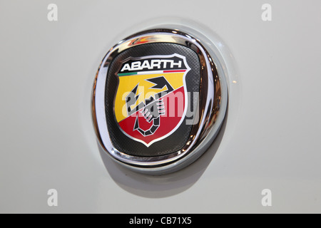 Fiat Abarth Logo indiqué lors de l'Essen Motor Show d'Essen, Allemagne, le 29 novembre 2011 Banque D'Images