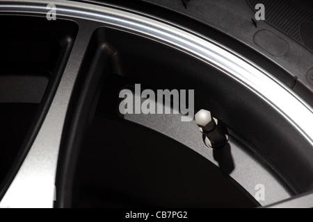 Partie de voiture moderne whell close-up. Banque D'Images