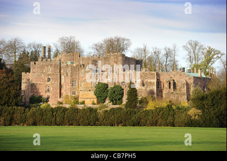 Vue générale du château de Berkeley, Gloucestershire UK Banque D'Images