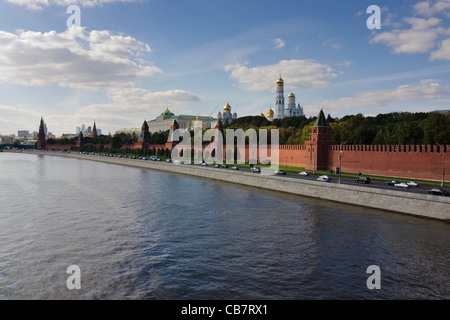 Kremlin et du mur le long de la rivière de Moscou, Moscou, Russie Banque D'Images