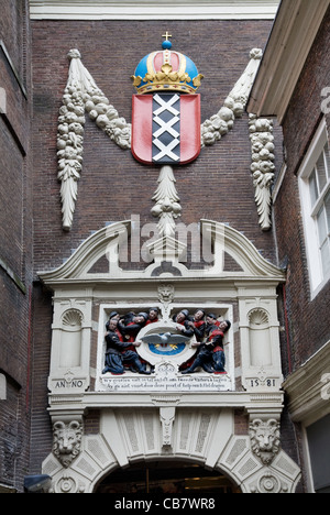 vreugde sokken daarna Le soulagement de Joost Jansz Bilhamer, Kalverstraat, le symbole de l'Esprit  Saint, Amsterdam, Pays-Bas Photo Stock - Alamy