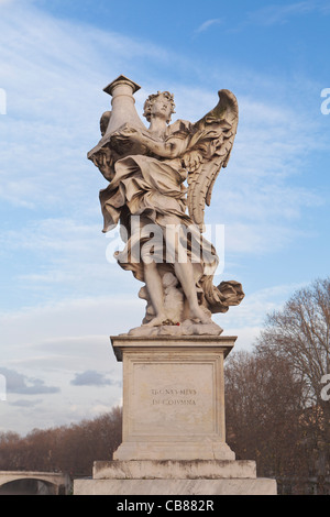 Statue du Bernin sur le Ponte Sant'Angelo, Rome, Italie Banque D'Images