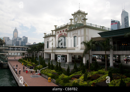 La façade de Central Pier ou Star Ferry Pier l'île de Hong Kong, RAS de Chine Banque D'Images