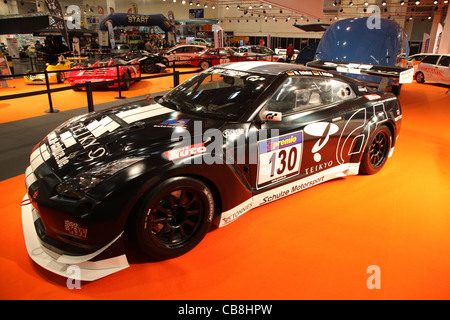 Nissan GTR R35 Voiture de course indiqué à l'Essen Motor Show d'Essen, Allemagne, le 29 novembre 2011 Banque D'Images