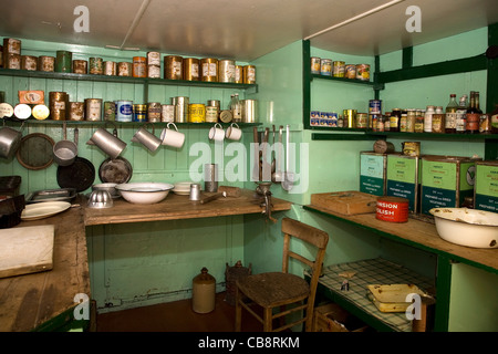 Musée de l'intérieur de la Chambre, ancien Bransfield base britannique de Port Lockroy, l'Antarctique Banque D'Images