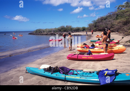 Hawaï, Molokai, kayak touring Banque D'Images